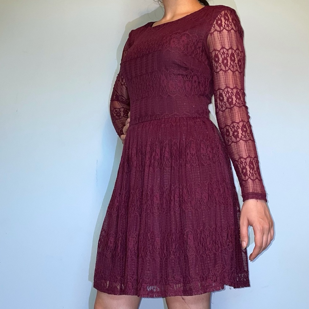 Lace Long Sleeve Knee Length Dress